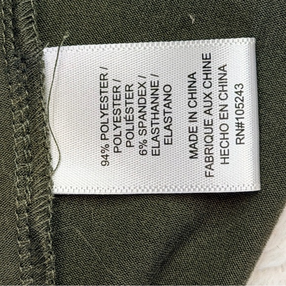 Bobeau Olive Green Long Sleeve Swing Top L - Picture 4 of 5